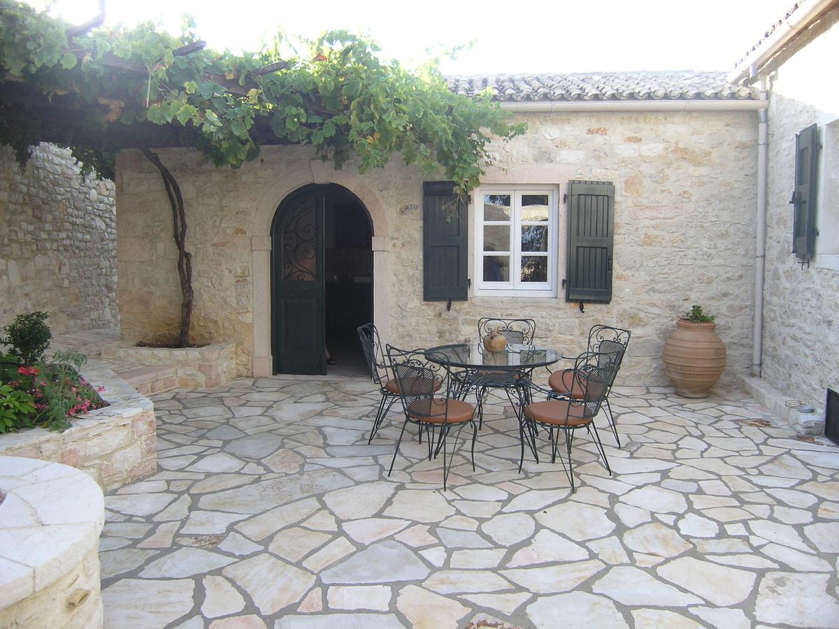 Traditional Stone Villa Olympia Viggla Екстериор снимка